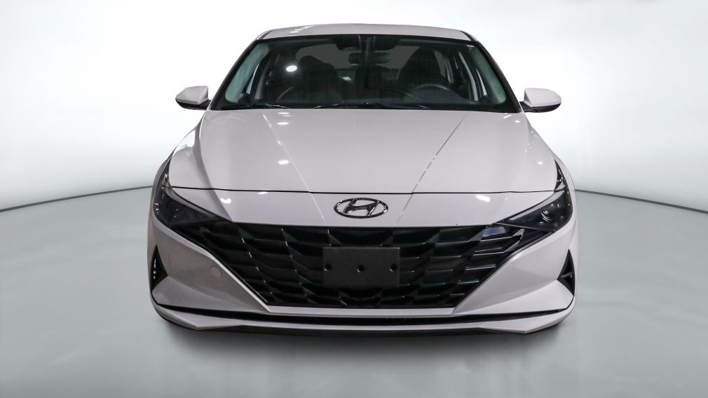 Hyundai Elantra Essential 2023 d&rsquo;occasion à vendre - 2