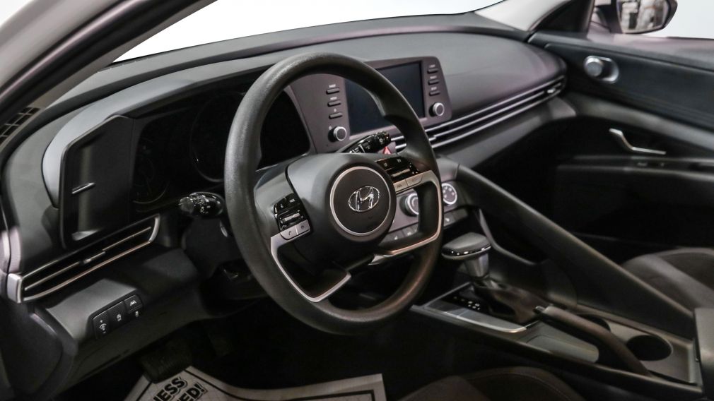 Hyundai Elantra Essential 2023 d&rsquo;occasion à vendre - 7