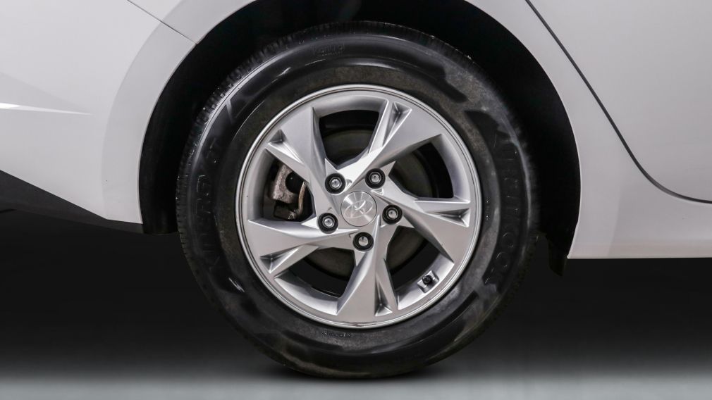 Hyundai Elantra Essential 2023 d&rsquo;occasion à vendre - 22