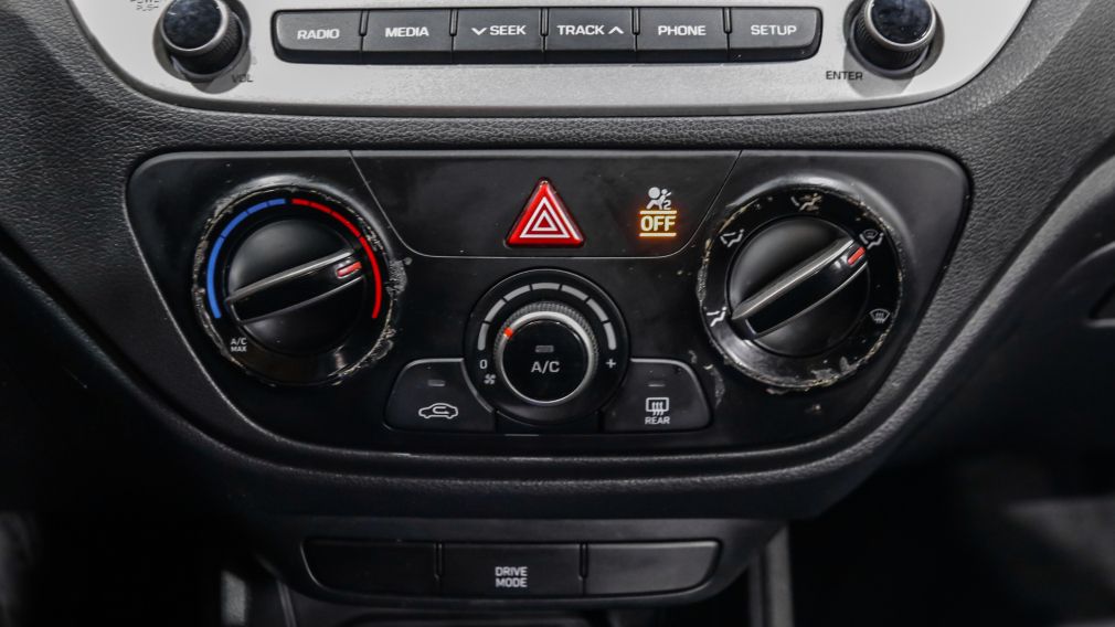 Hyundai Accent Essential w/Comfort Package 2019 d&rsquo;occasion à vendre - 17