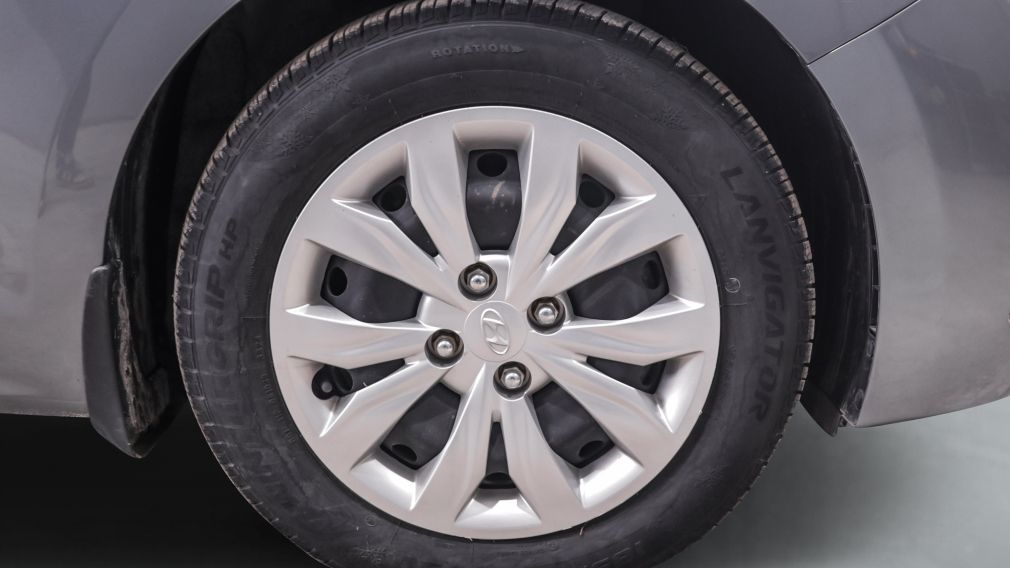 Hyundai Accent Essential w/Comfort Package 2019 d&rsquo;occasion à vendre - 26