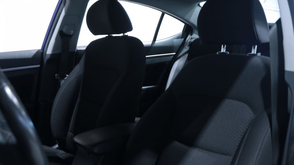 Hyundai Elantra Preferred 2020 d&rsquo;occasion à vendre - 11