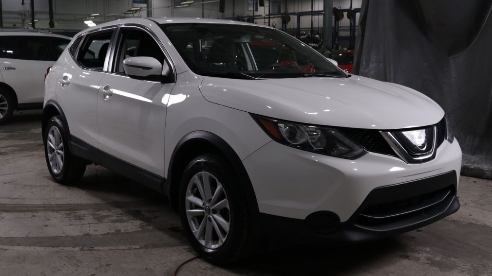 Nissan Qashqai S