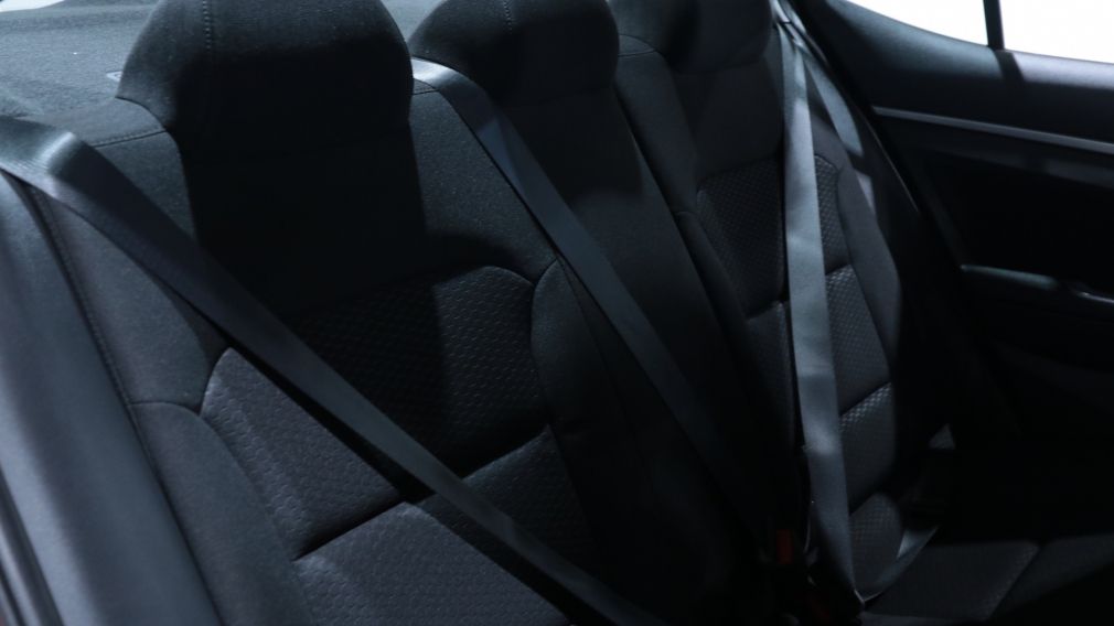 Hyundai Elantra Preferred w/Sun & Safety Package 2020 d&rsquo;occasion à vendre - 19