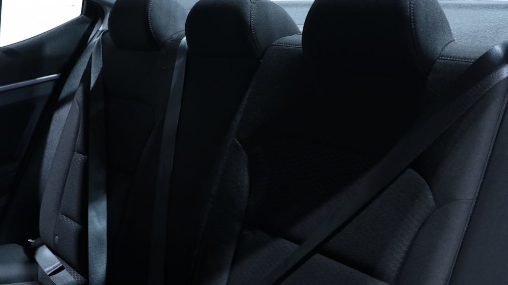 Hyundai Elantra Preferred w/Sun & Safety Package 2020 d&rsquo;occasion à vendre - 18