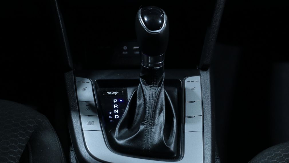 Hyundai Elantra Preferred w/Sun & Safety Package 2020 d&rsquo;occasion à vendre - 16
