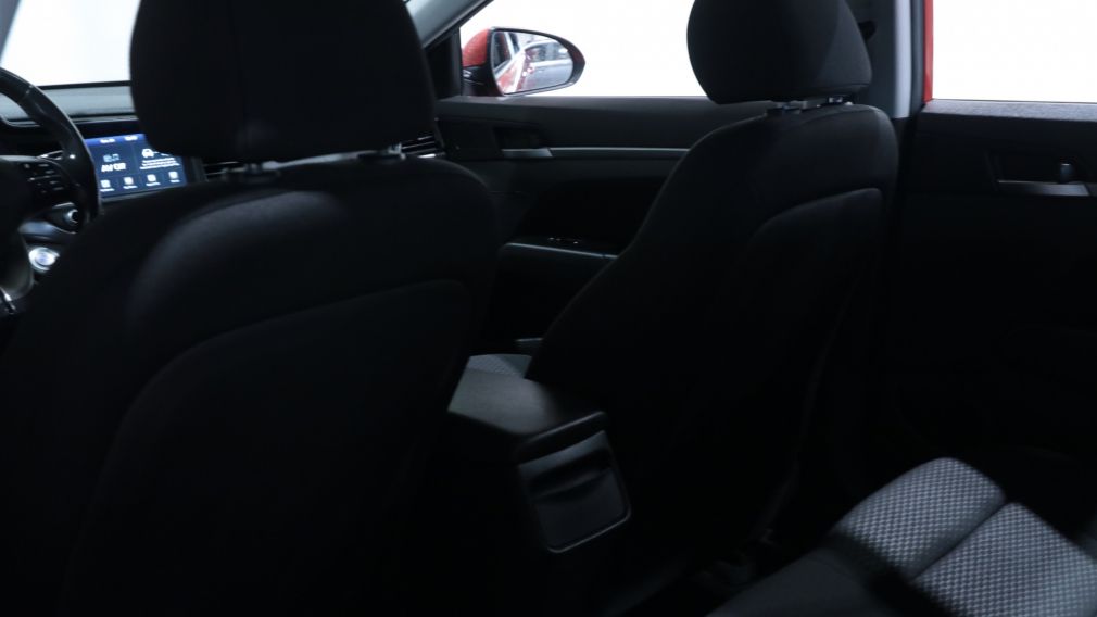 Hyundai Elantra Preferred w/Sun & Safety Package 2020 d&rsquo;occasion à vendre - 17