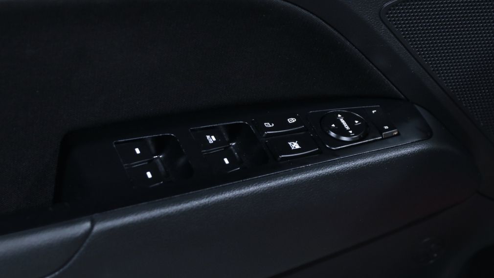 Hyundai Elantra Preferred w/Sun & Safety Package 2020 d&rsquo;occasion à vendre - 10