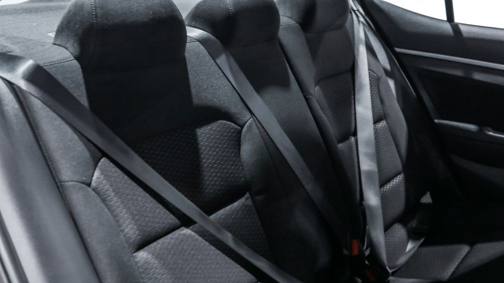 Hyundai Elantra Preferred w/Sun & Safety Package 2020 d&rsquo;occasion à vendre - 19