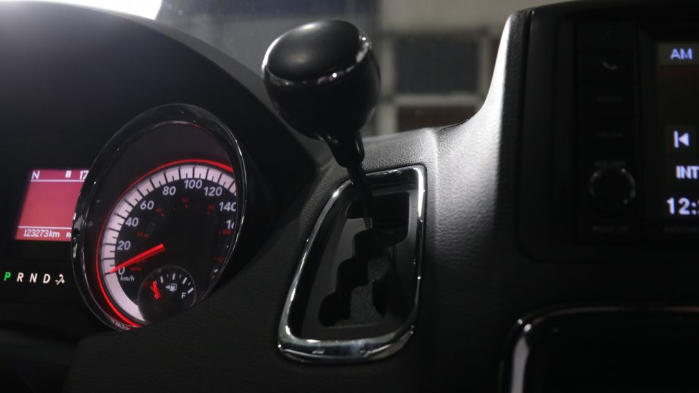 Dodge GR Caravan 35th Anniversary 2019 d&rsquo;occasion à vendre - 17