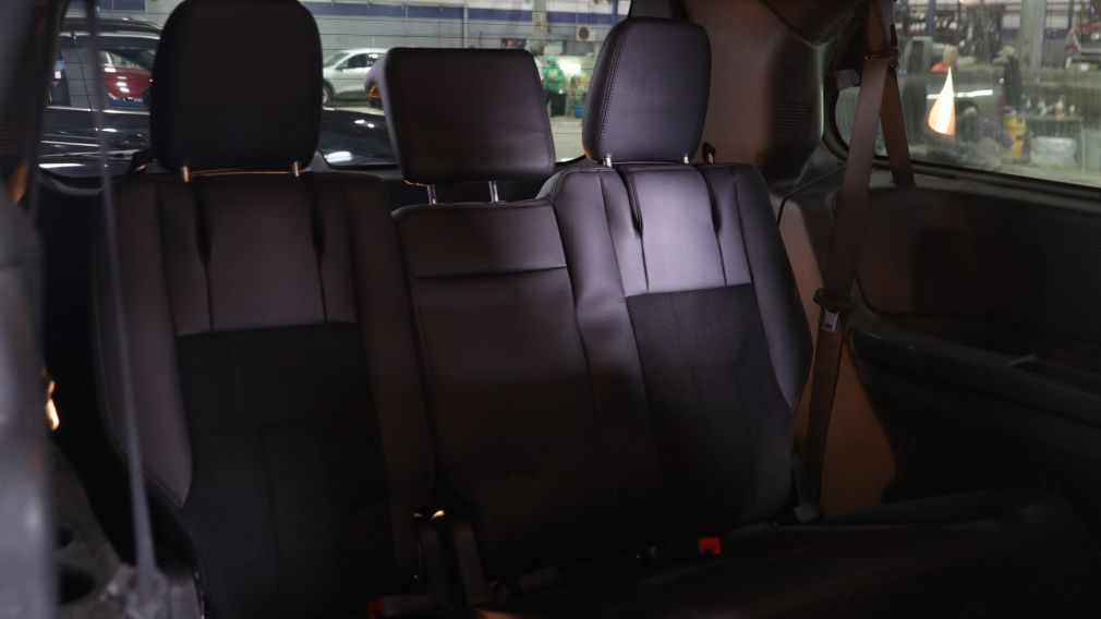 Dodge GR Caravan 35th Anniversary 2019 d&rsquo;occasion à vendre - 22