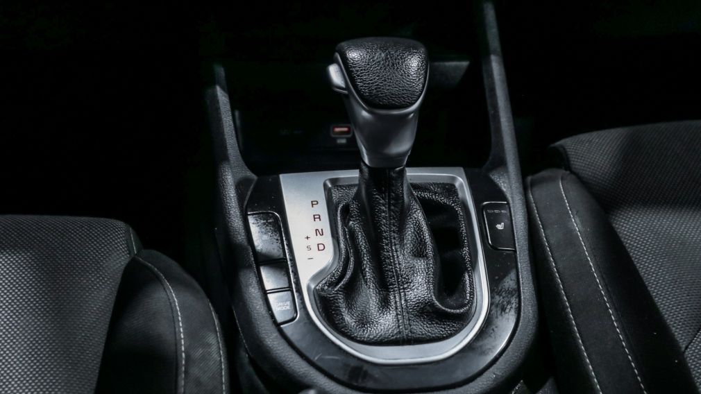 Kia Forte LX 2023 d&rsquo;occasion à vendre - 16