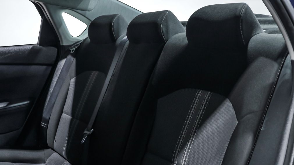 Kia Forte LX 2023 d&rsquo;occasion à vendre - 18