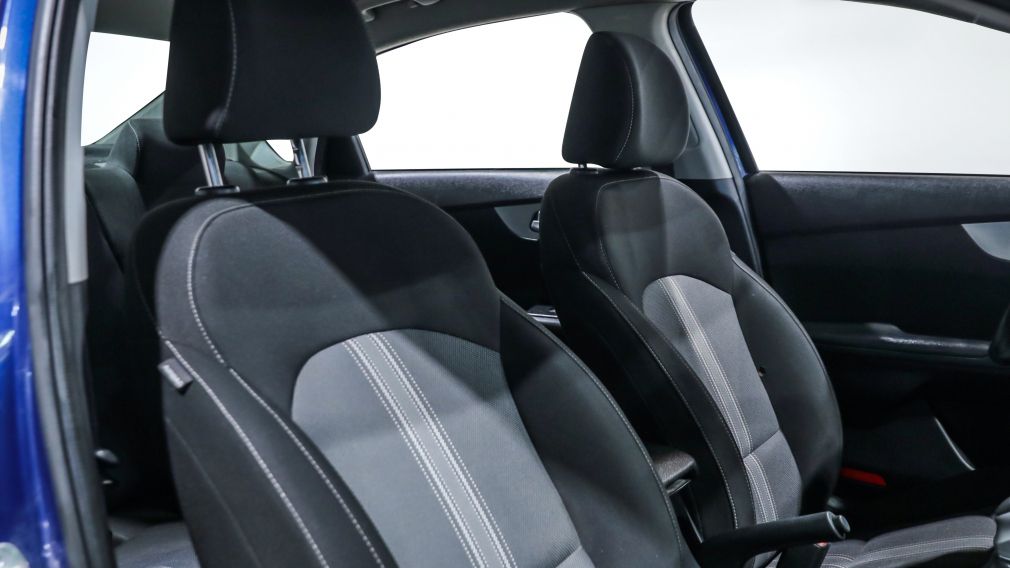 Kia Forte LX 2023 d&rsquo;occasion à vendre - 21