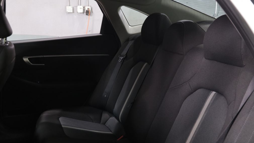 Hyundai Sonata Preferred 2021 d&rsquo;occasion à vendre - 19
