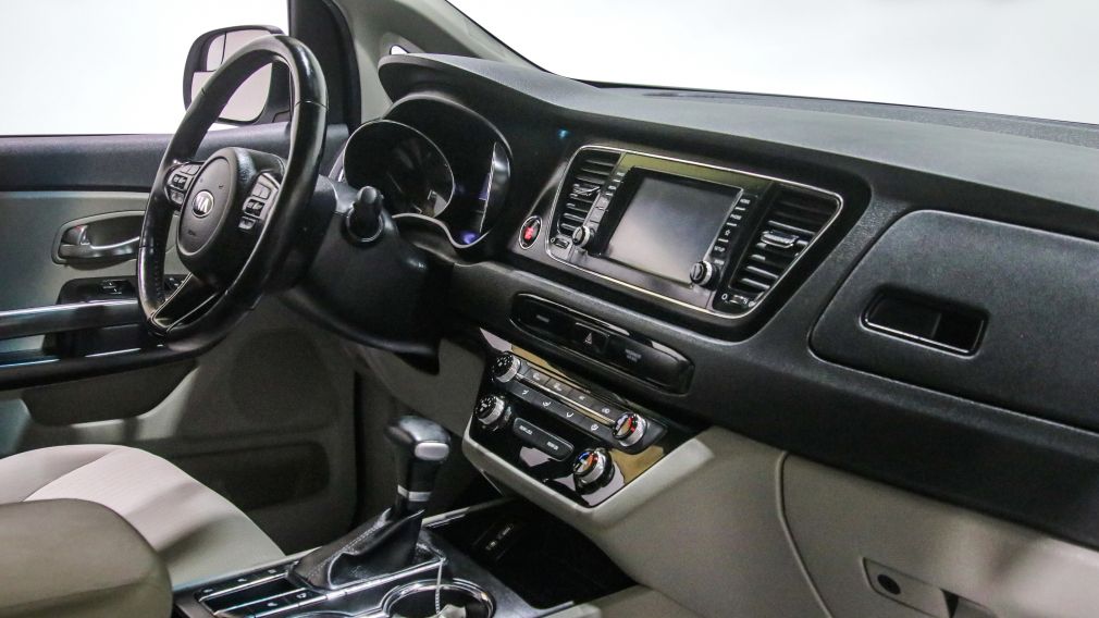 Kia Sedona LX 2020 d&rsquo;occasion à vendre - 24