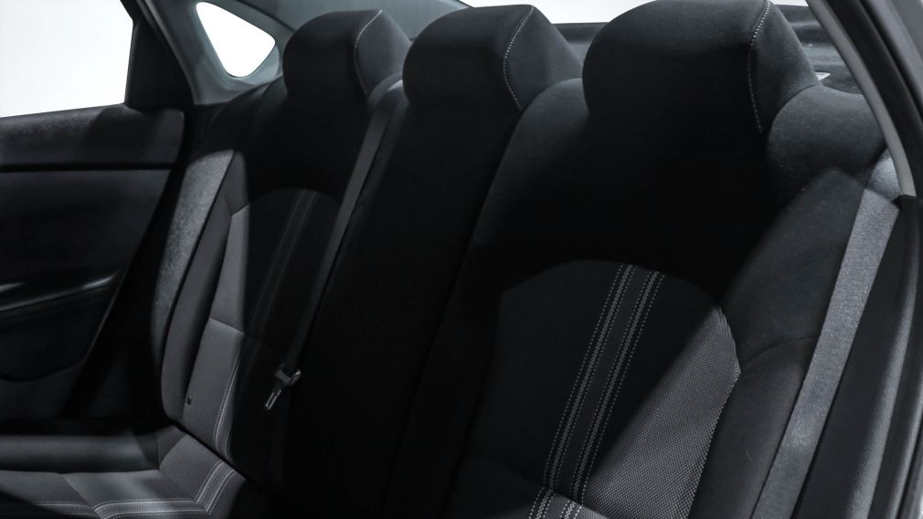 Kia Forte LX 2023 d&rsquo;occasion à vendre - 18