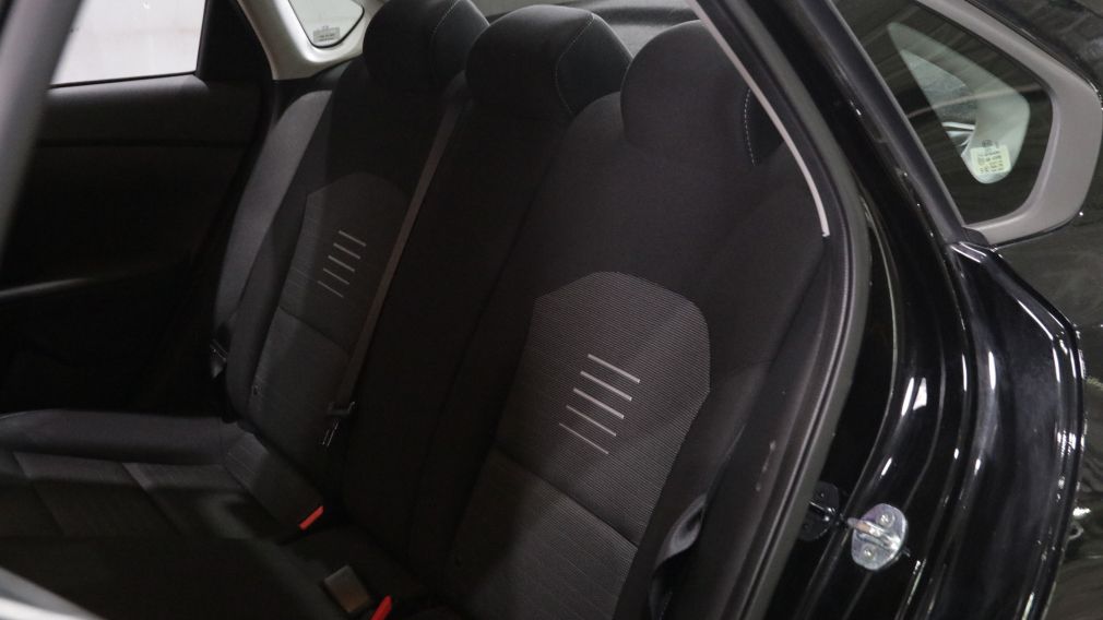 Kia Forte LX 2020 d&rsquo;occasion à vendre - 16