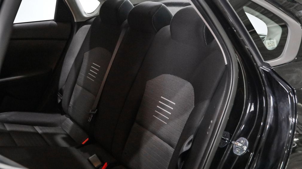 Kia Forte LX 2020 d&rsquo;occasion à vendre - 15
