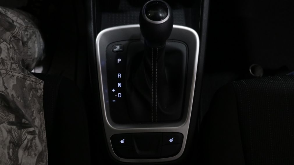 Hyundai Venue Essential 2021 d&rsquo;occasion à vendre - 16