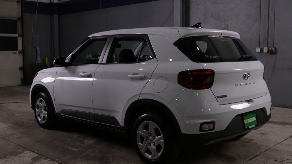 Hyundai Venue Essential 2021 d&rsquo;occasion à vendre - 4