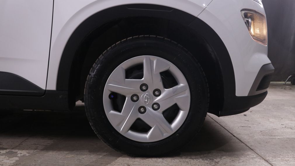 Hyundai Venue Essential 2021 d&rsquo;occasion à vendre - 23