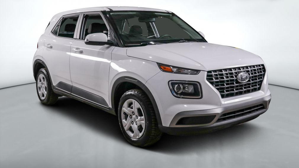 Hyundai Venue Essential 2021 d&rsquo;occasion à vendre - 1