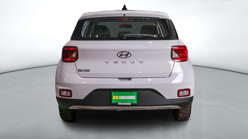 Hyundai Venue Essential 2021 d&rsquo;occasion à vendre - 5