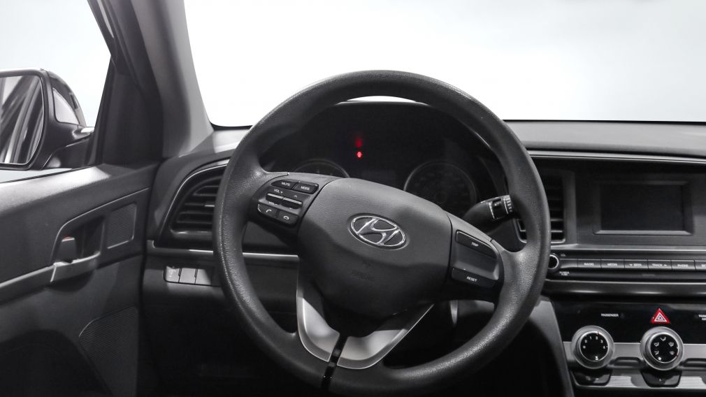 Hyundai Elantra Essential 2020 d&rsquo;occasion à vendre - 10