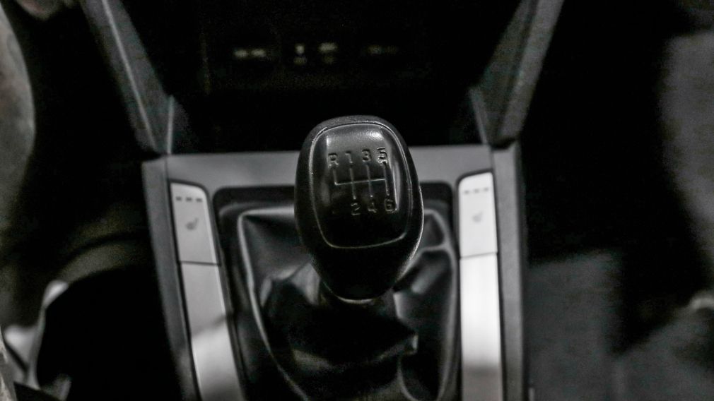 Hyundai Elantra Essential 2020 d&rsquo;occasion à vendre - 15