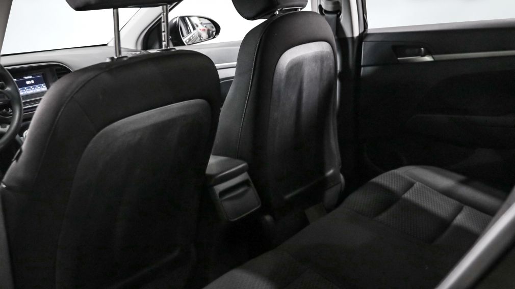 Hyundai Elantra Essential 2020 d&rsquo;occasion à vendre - 16