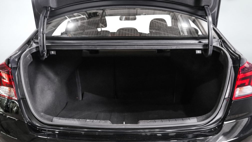 Hyundai Elantra Essential 2020 d&rsquo;occasion à vendre - 18