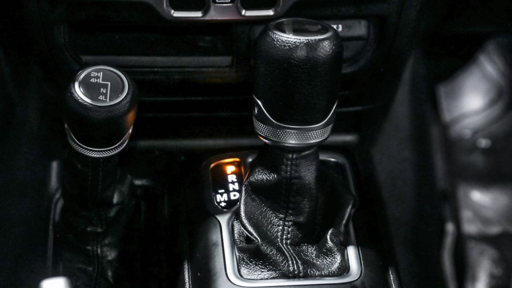 Jeep Wrangler Sport S 2023 à vendre à Trois-Rivières - 16