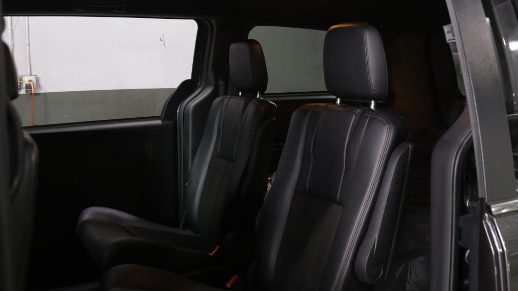 Dodge GR Caravan Premium Plus 2020 d&rsquo;occasion à vendre - 18