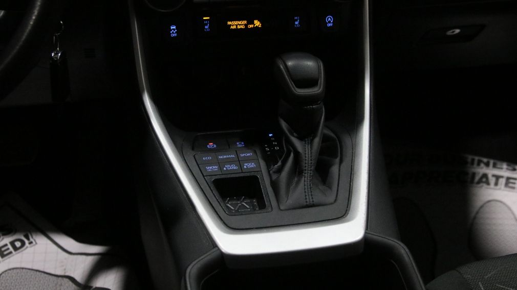 Toyota Rav 4 LE 2022 d&rsquo;occasion à vendre - 19