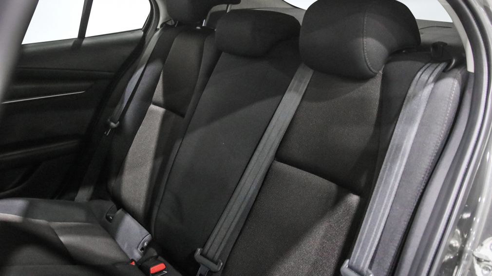 Mazda 3 GX 2019 d&rsquo;occasion à vendre - 19
