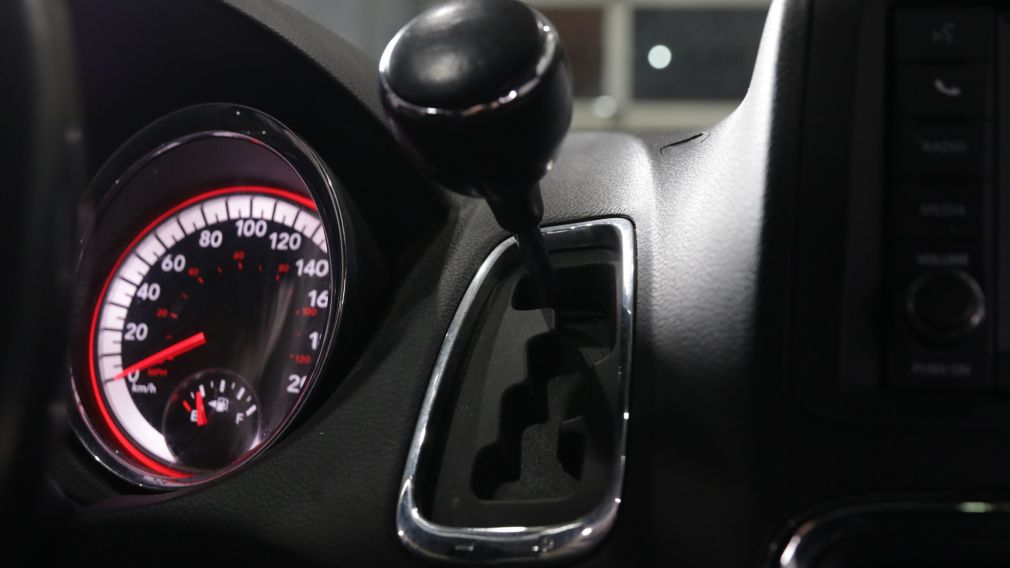Dodge GR Caravan Premium Plus 2020 d&rsquo;occasion à vendre - 16