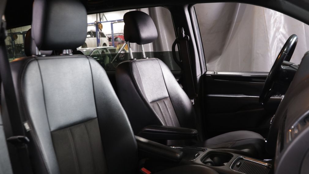 Dodge GR Caravan Premium Plus 2020 d&rsquo;occasion à vendre - 24
