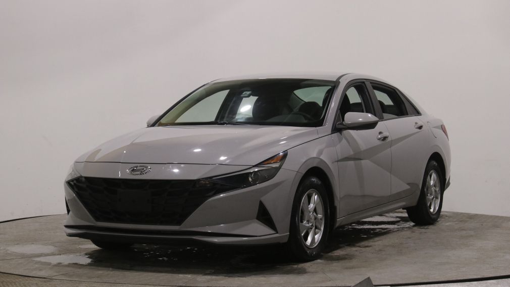 Hyundai Elantra Essential 2022 d&rsquo;occasion à vendre - 3