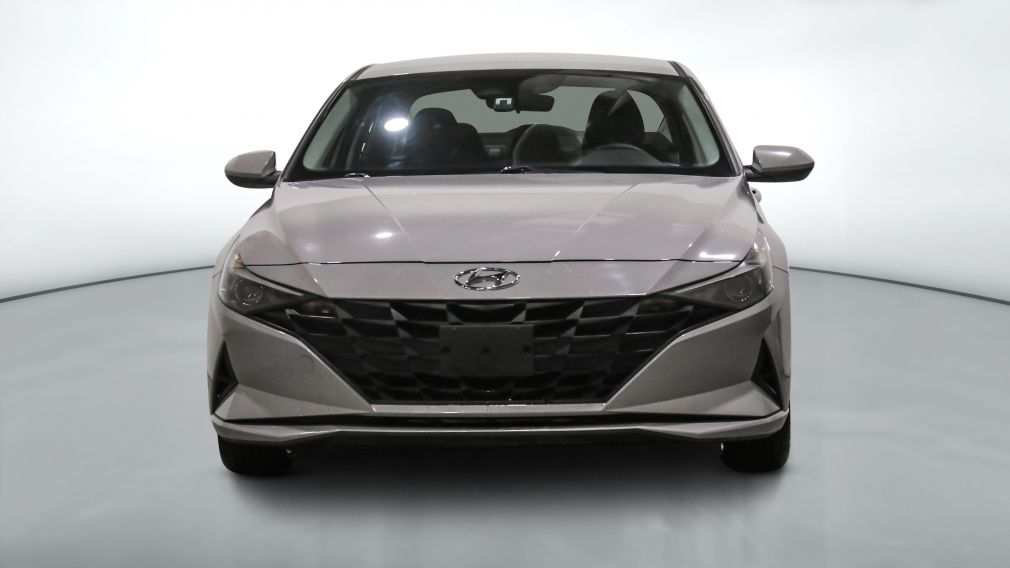 Hyundai Elantra Essential 2022 d&rsquo;occasion à vendre - 2