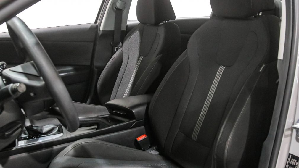 Hyundai Elantra Essential 2022 d&rsquo;occasion à vendre - 10