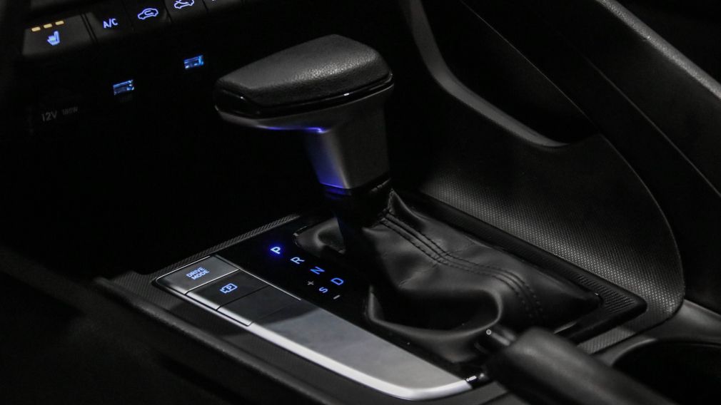 Hyundai Elantra Essential 2022 d&rsquo;occasion à vendre - 18