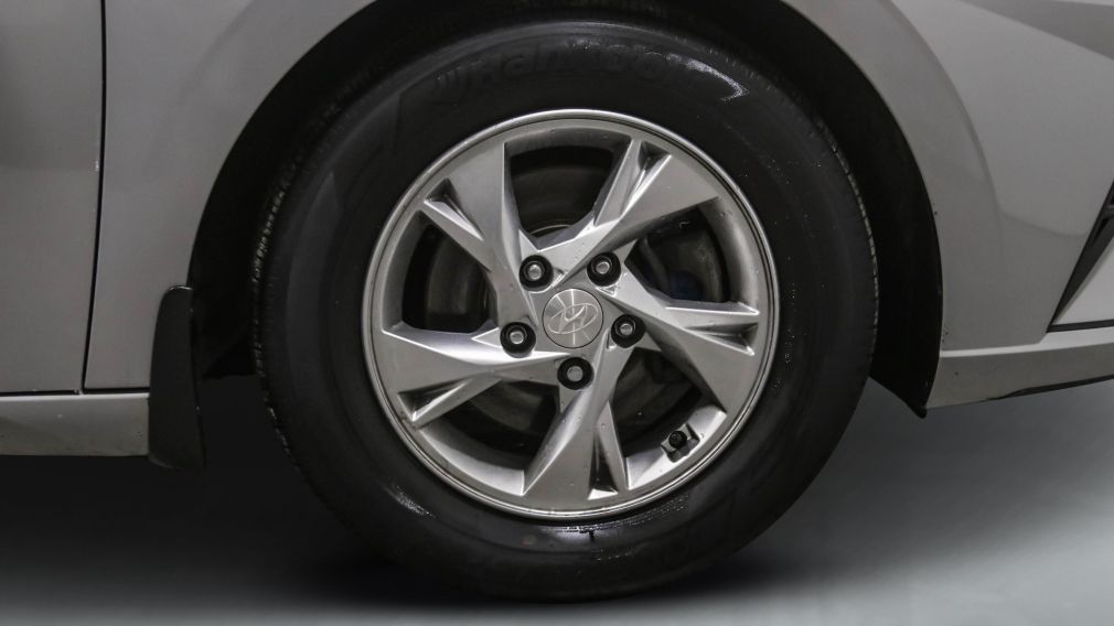 Hyundai Elantra Essential 2022 d&rsquo;occasion à vendre - 24