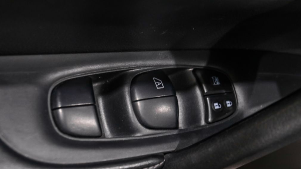 Nissan Rogue SV 2019 d&rsquo;occasion à vendre - 9