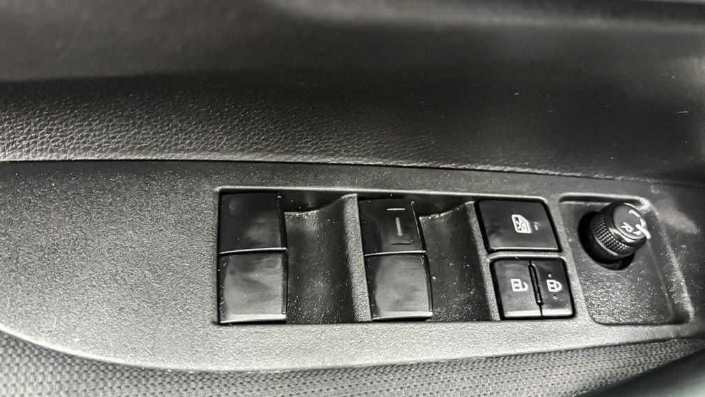 Toyota Corolla LE 2020 d&rsquo;occasion à vendre - 17