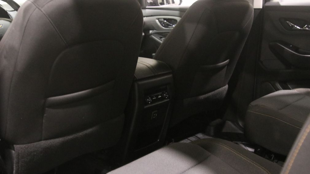 Chevrolet Traverse LT Cloth 2021 d&rsquo;occasion à vendre - 22