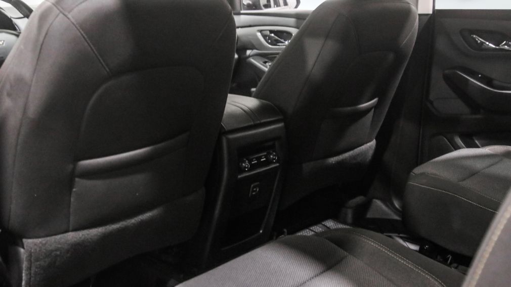 Chevrolet Traverse LT Cloth 2021 d&rsquo;occasion à vendre - 22