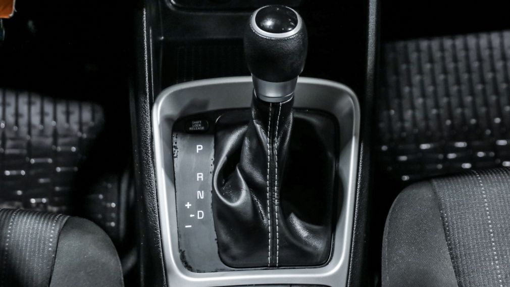 Hyundai Venue Essential 2021 d&rsquo;occasion à vendre - 16