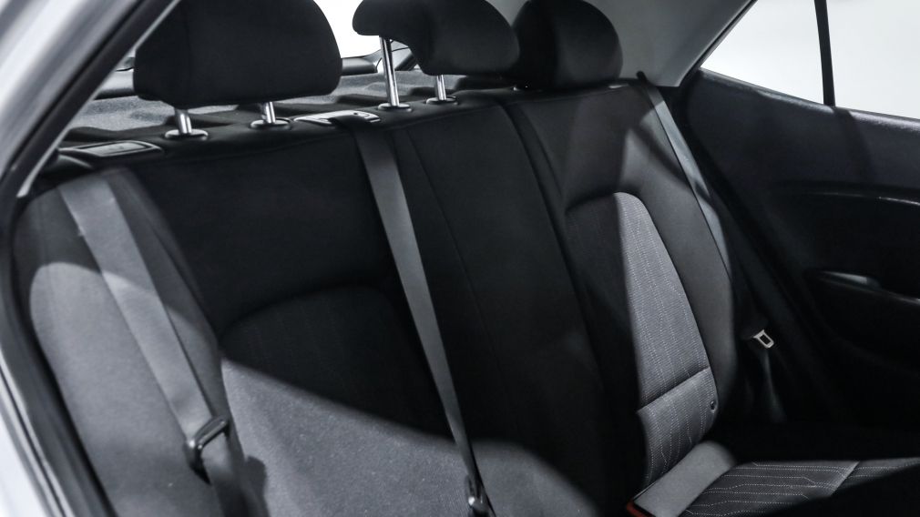 Hyundai Venue Essential 2021 d&rsquo;occasion à vendre - 19