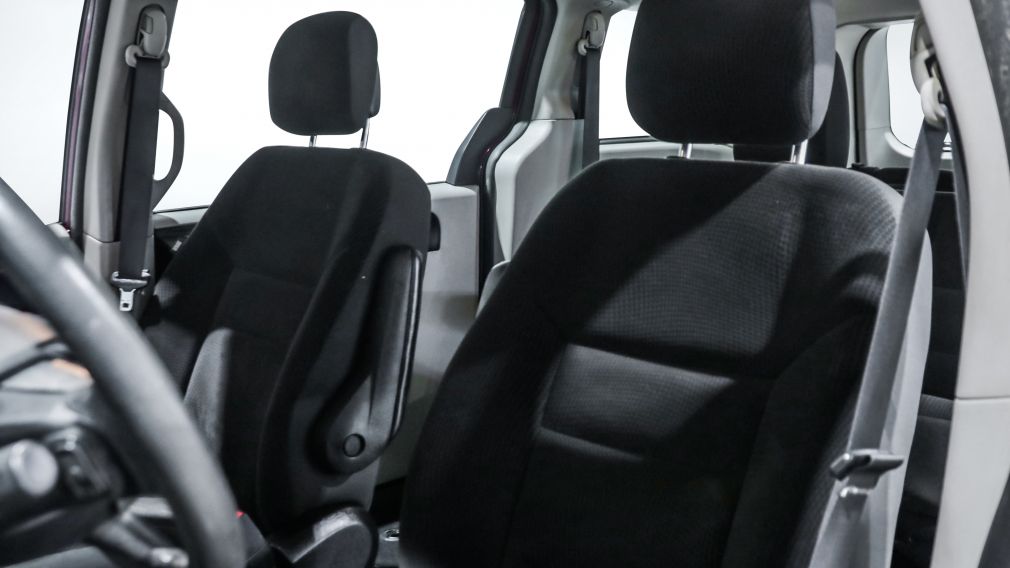 Dodge GR Caravan Canada Value Package 2019 d&rsquo;occasion à vendre - 11